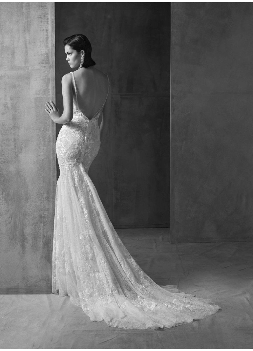 VESTIDO ENCAJE Y APLICACIONES VESTIDO ENCAJE Y APLICACIONES