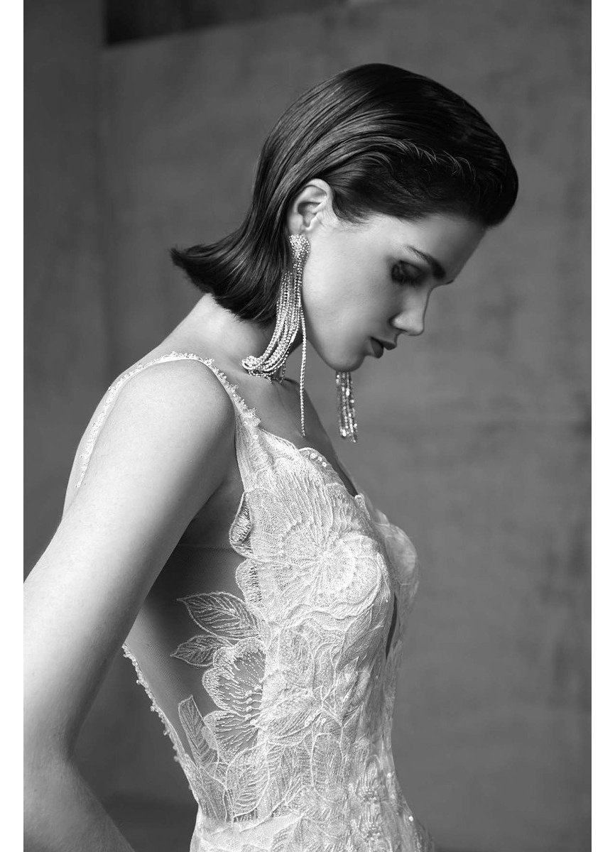 VESTIDO ENCAJE Y APLICACIONES VESTIDO ENCAJE Y APLICACIONES