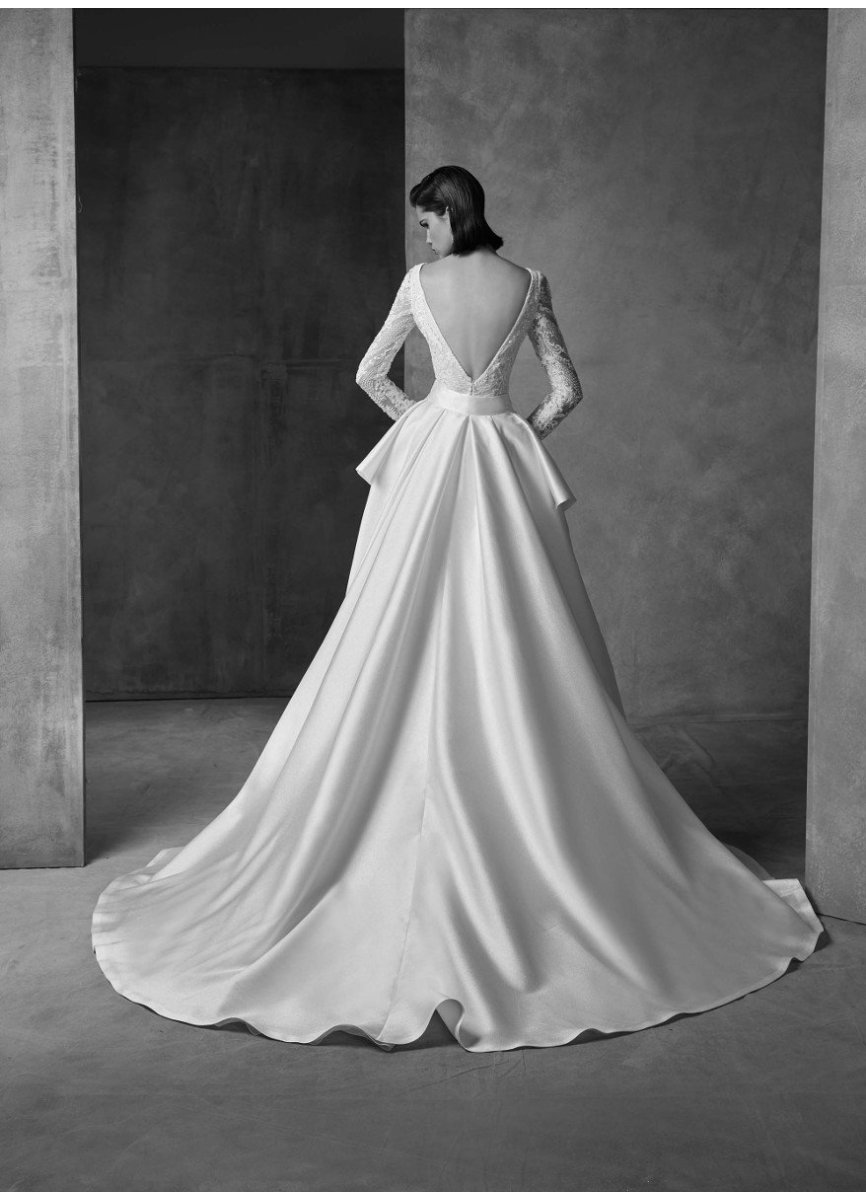 VESTIDO PEDRERIA Y SOBRECOLA JACQUARD