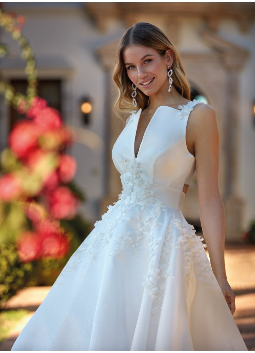 VESTIDO PIQUE Y APLICACIONES