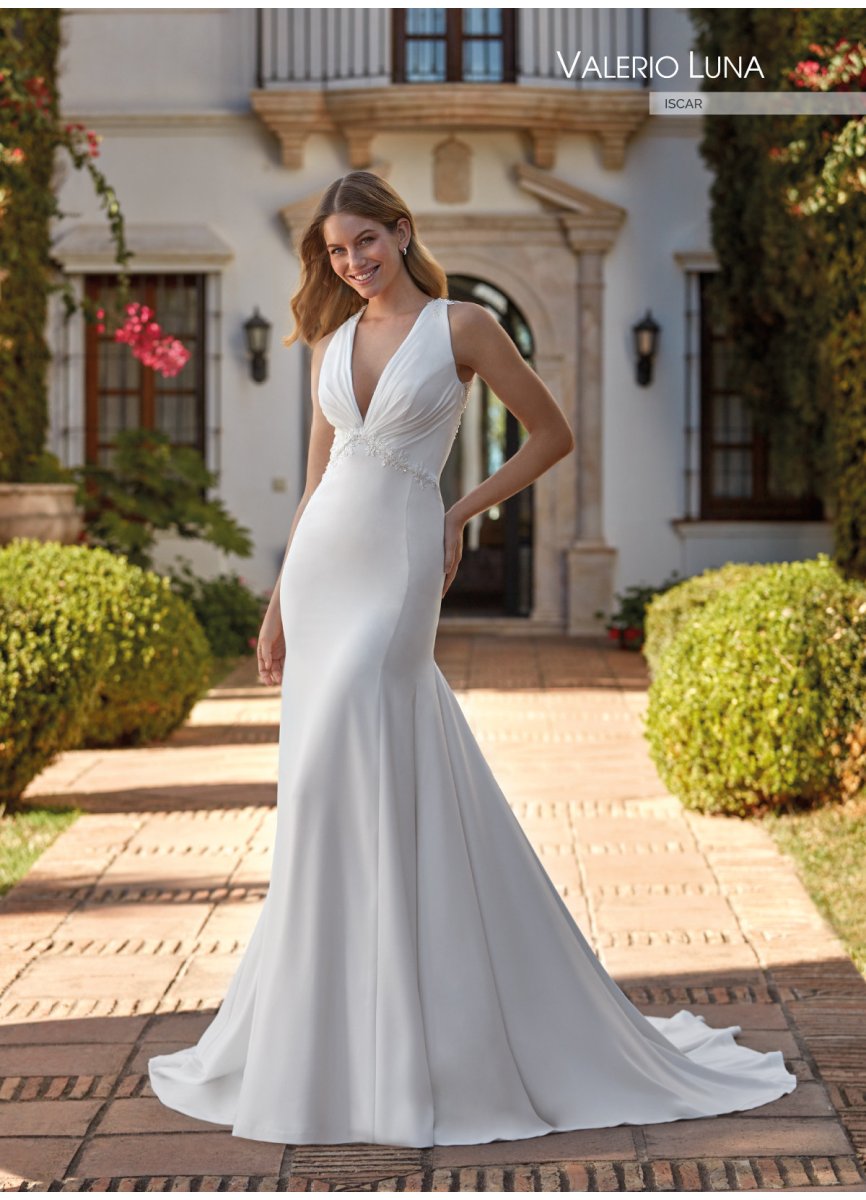 VESTIDO CREPE . GEORGETTE Y PEDRERIA