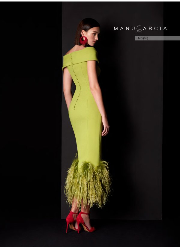 VESTIDO CORTO CREPE Y PLUMAS 2