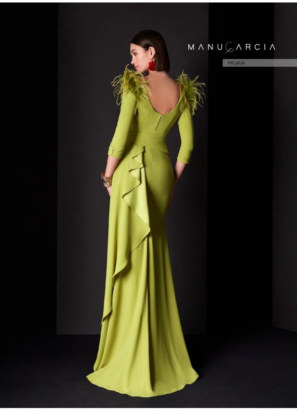 VESTIDO CREPE Y PLUMAS 2