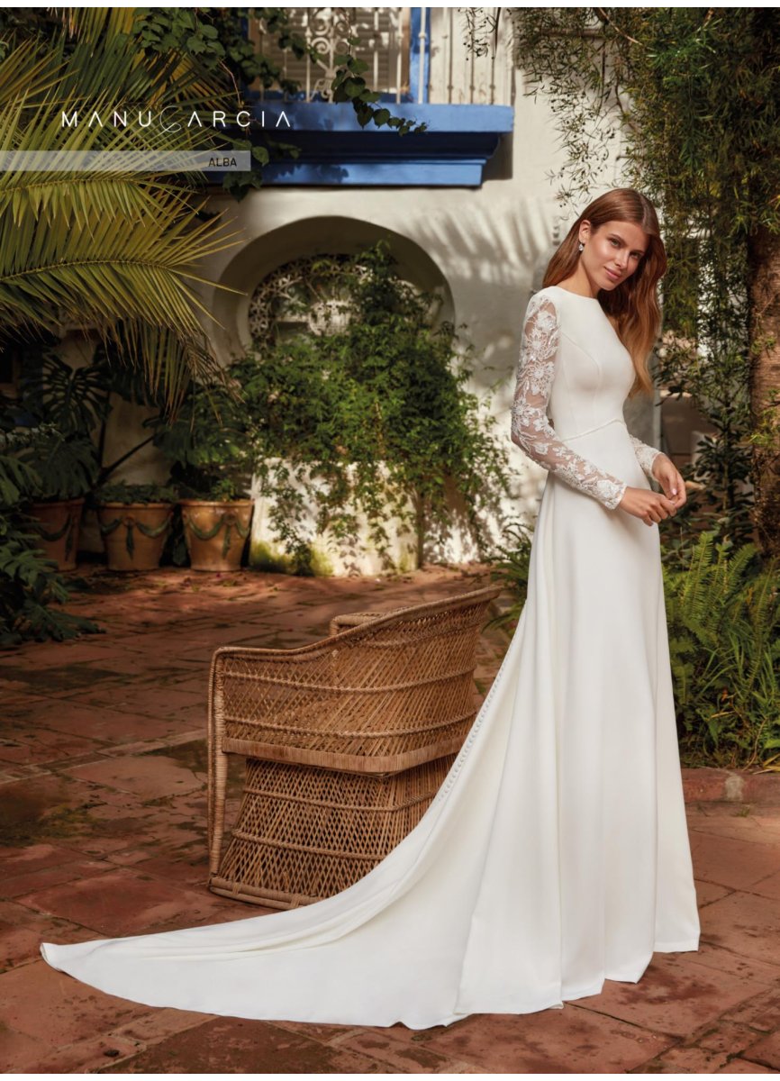 VESTIDO CREPE Y TUL PEDRERIA