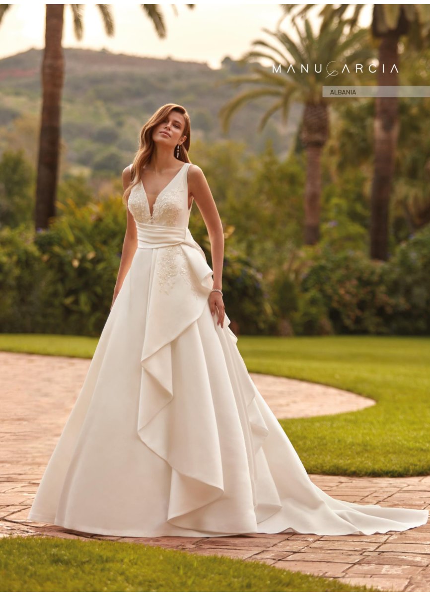 VESTIDO PIQUE Y APLICACIONES