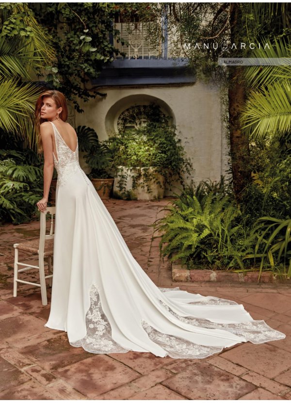 VESTIDO CREPE, PEDRERIA Y... 2