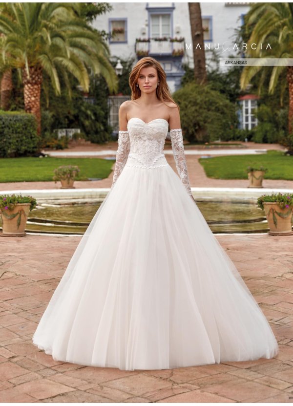 VESTIDO TUL PEDRERIA Y TUL...