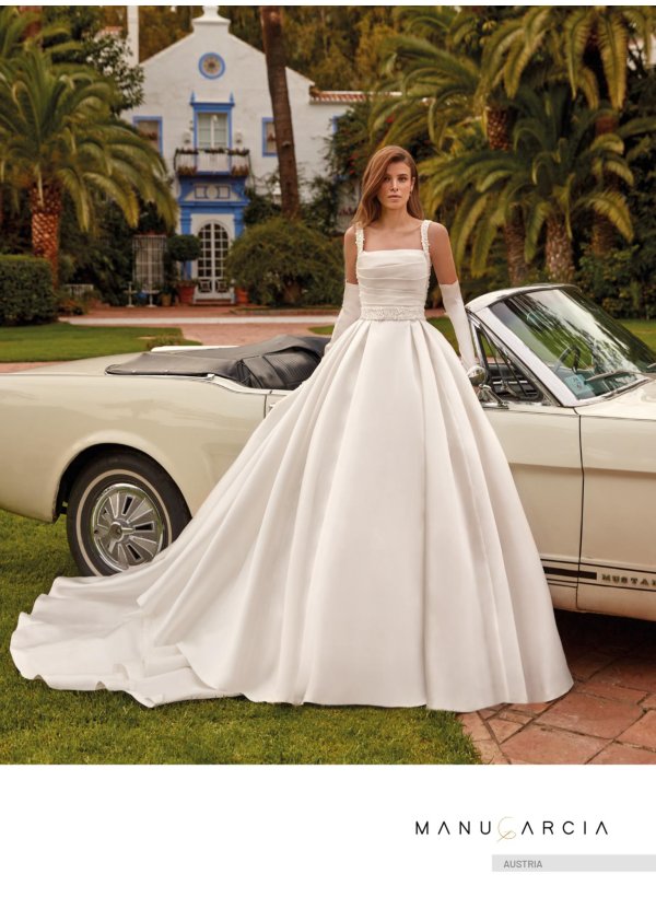 VESTIDO MIKADO Y TUL PEDRERIA