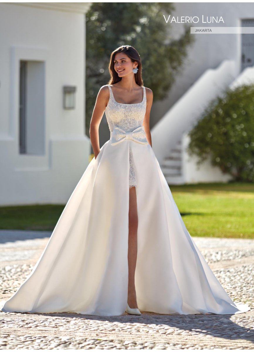 VESTIDO REBRODE Y SOBREFALDA PIQUE