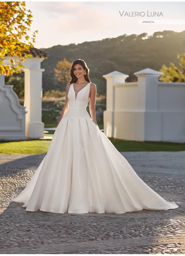 VESTIDO PIQUE Y TUL PEDRERIA