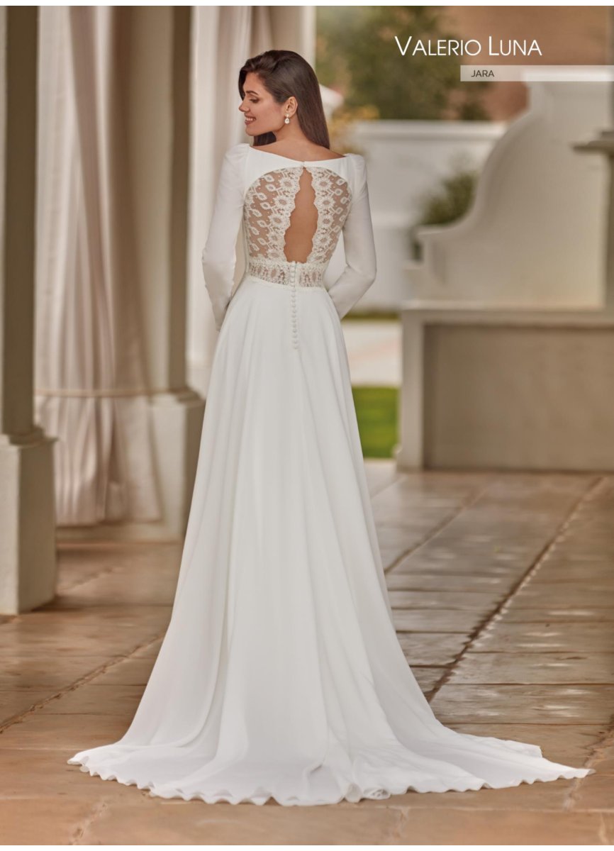 VESTIDO GEORGETTE Y BLONDAS TUL BORDADO VESTIDO GEORGETTE Y BLONDAS TUL BORDADO