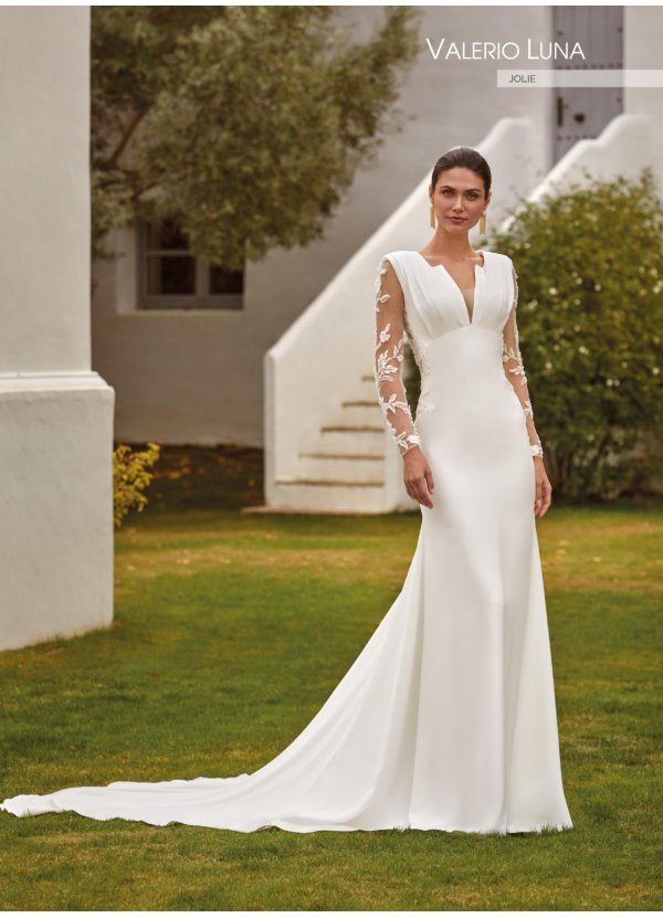 VESTIDO CREPE Y APLICACIONES