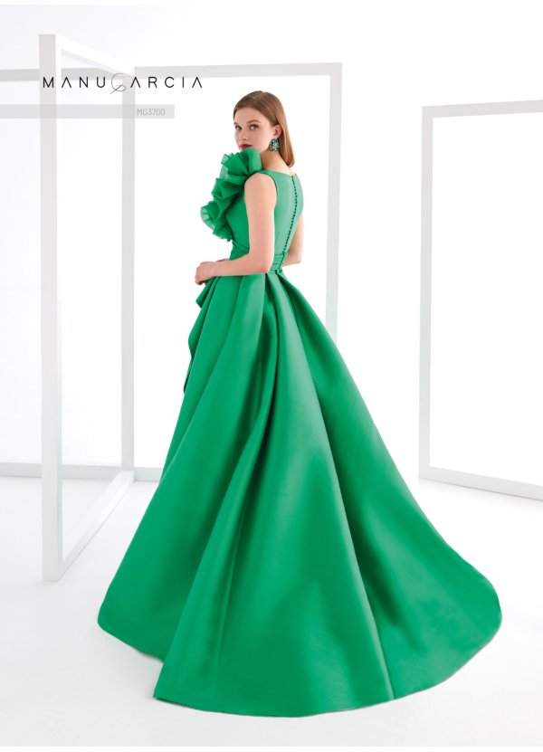 VESTIDO PIQUE Y SOBRECOLA... 2