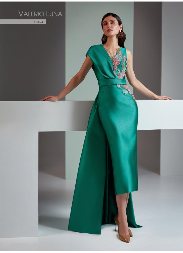 VESTIDO CORTO PIQUE Y...