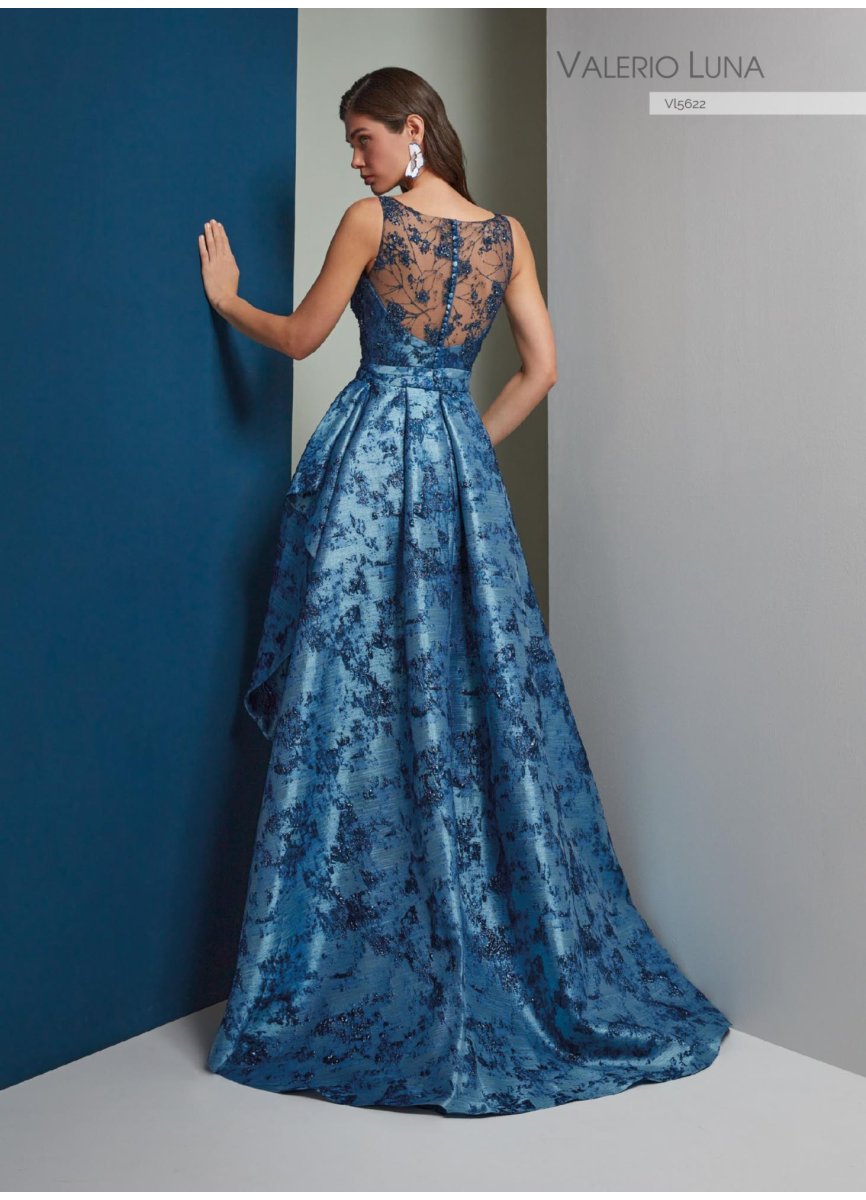 VESTIDO.SOBRECOLA BROCADO Y TUL PEDRERIA