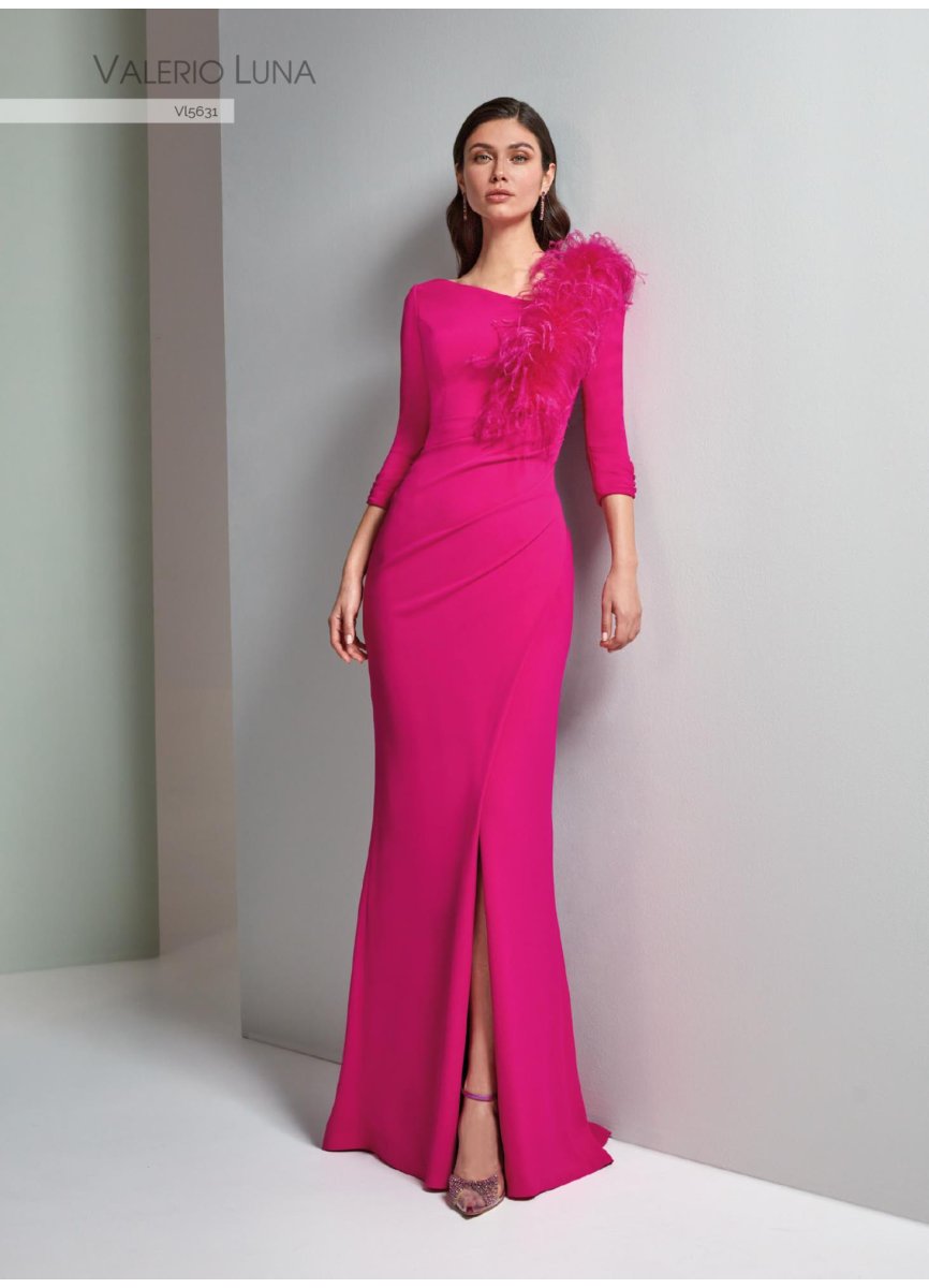 VESTIDO CREPE SATEN Y PLUMAS