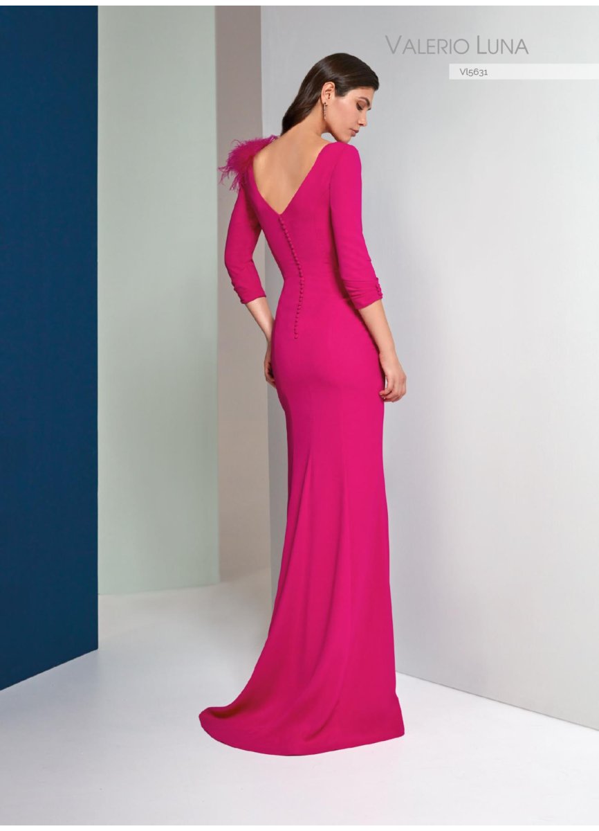 VESTIDO CREPE SATEN Y PLUMAS