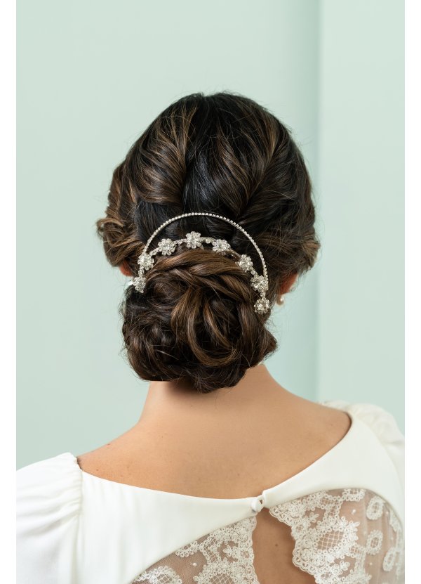 Tocado de novia floral con...