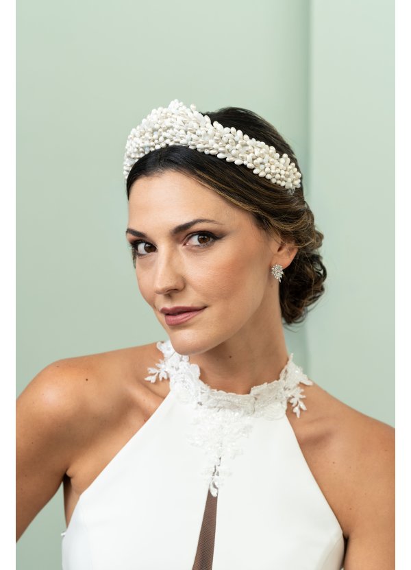 Tocado de novia con flores...