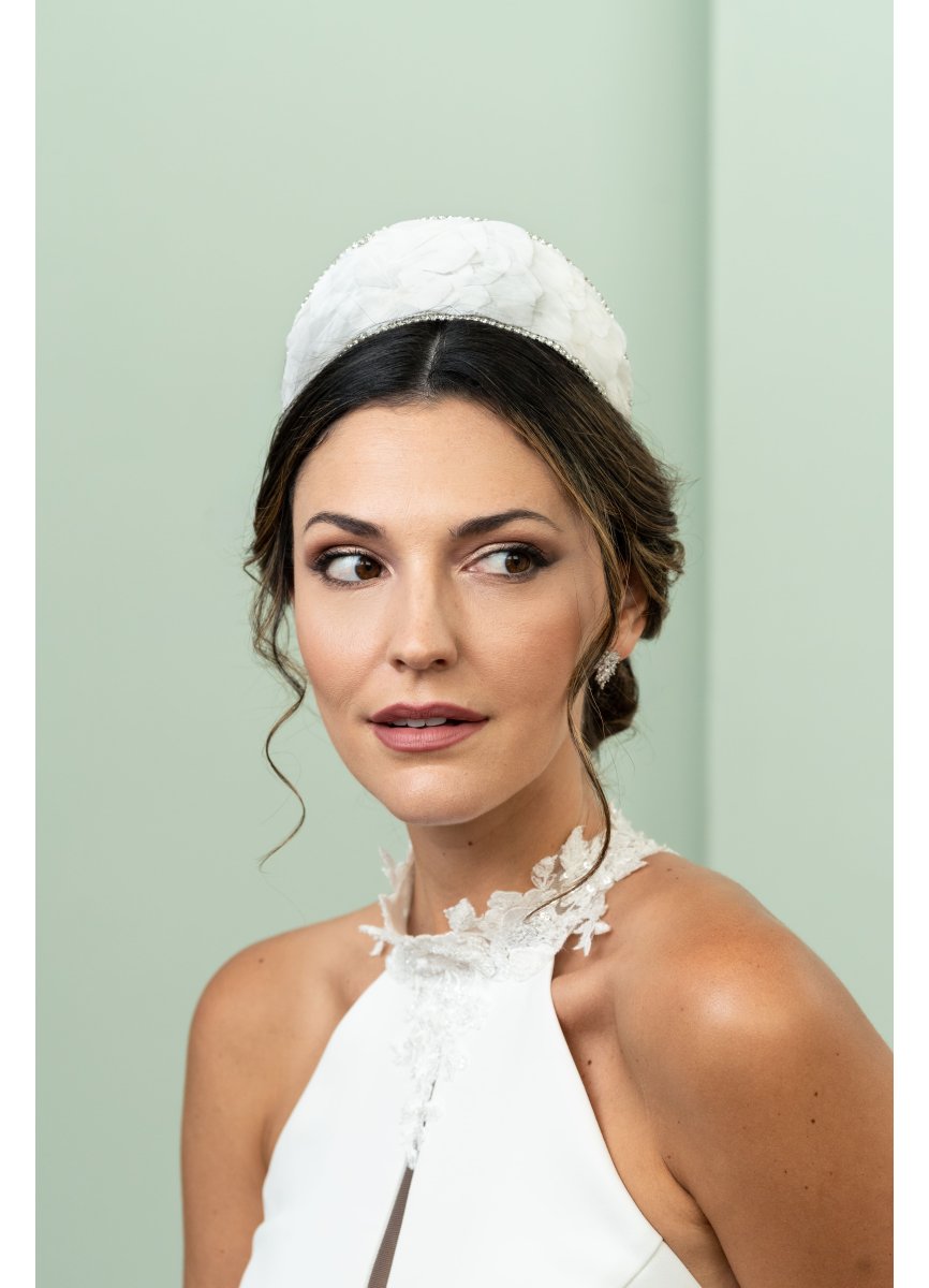 Tiara de novia con flores azules