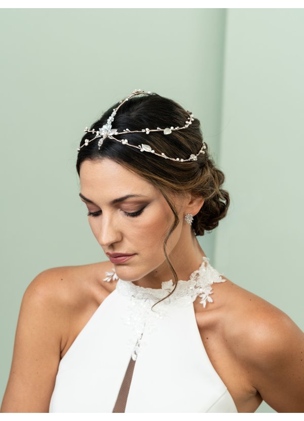 Tocado de novia floral...