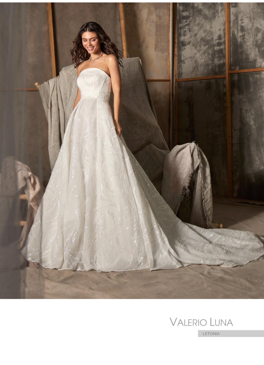 VESTIDO TUL BORDADO FANTASIA