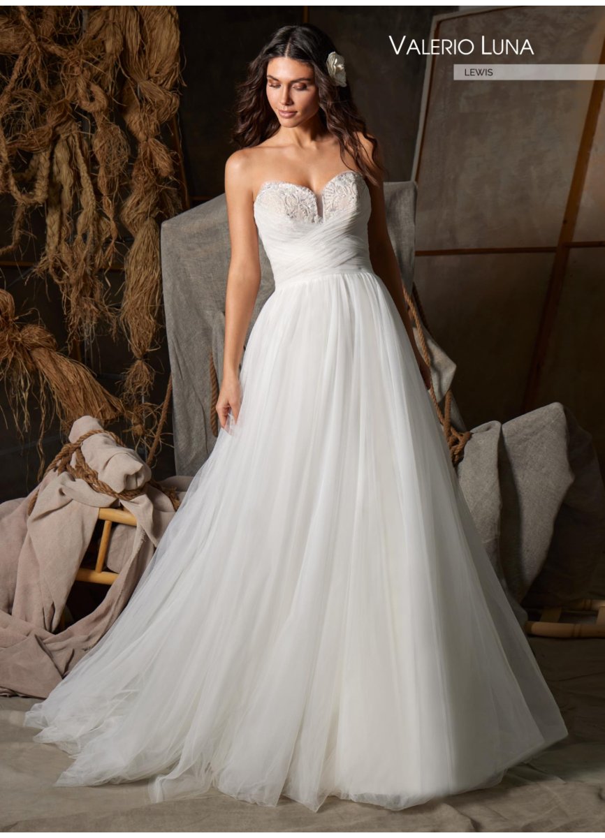 VESTIDO TUL Y PEDRERIA
