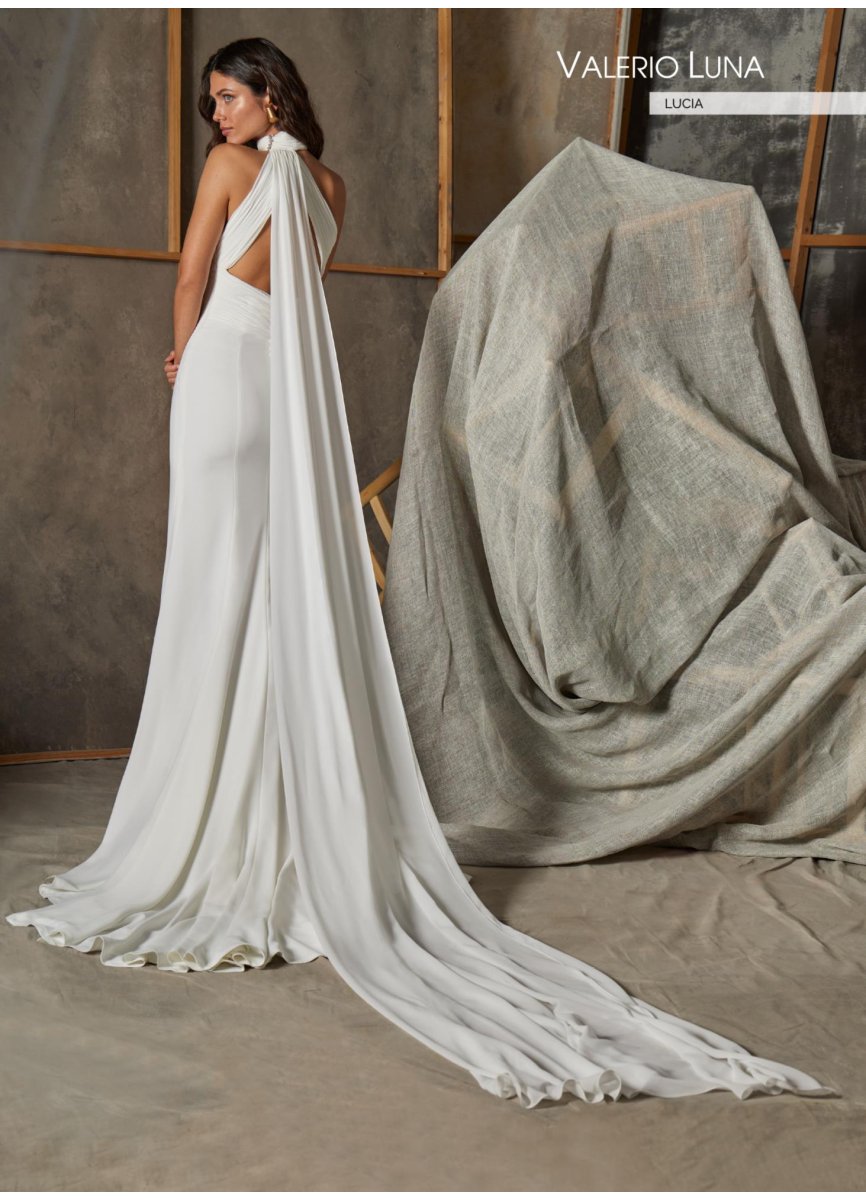VESTIDO CREPE .GEORGETTE Y TUL PEDRERIA