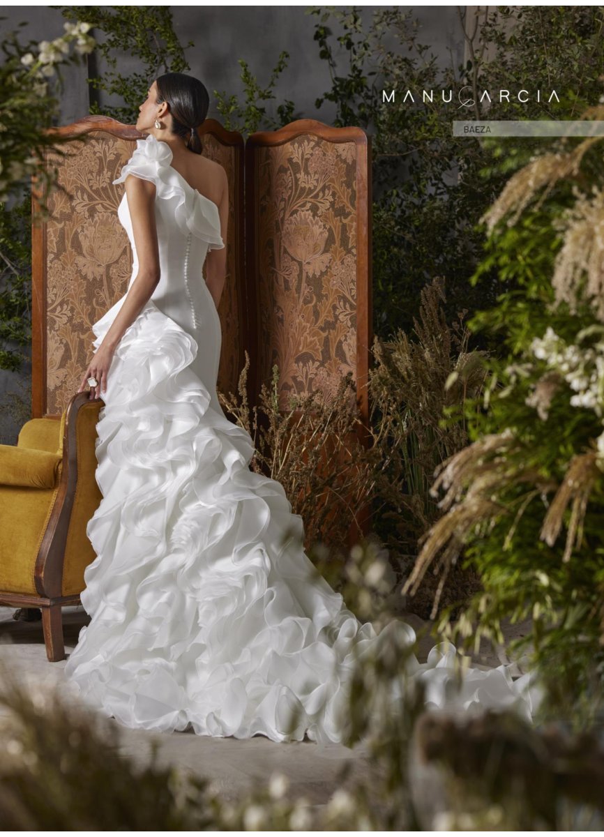 VESTIDO CREPE Y ORGANZA