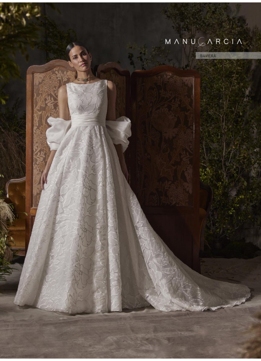VESTIDO ORGANZA BORDADA