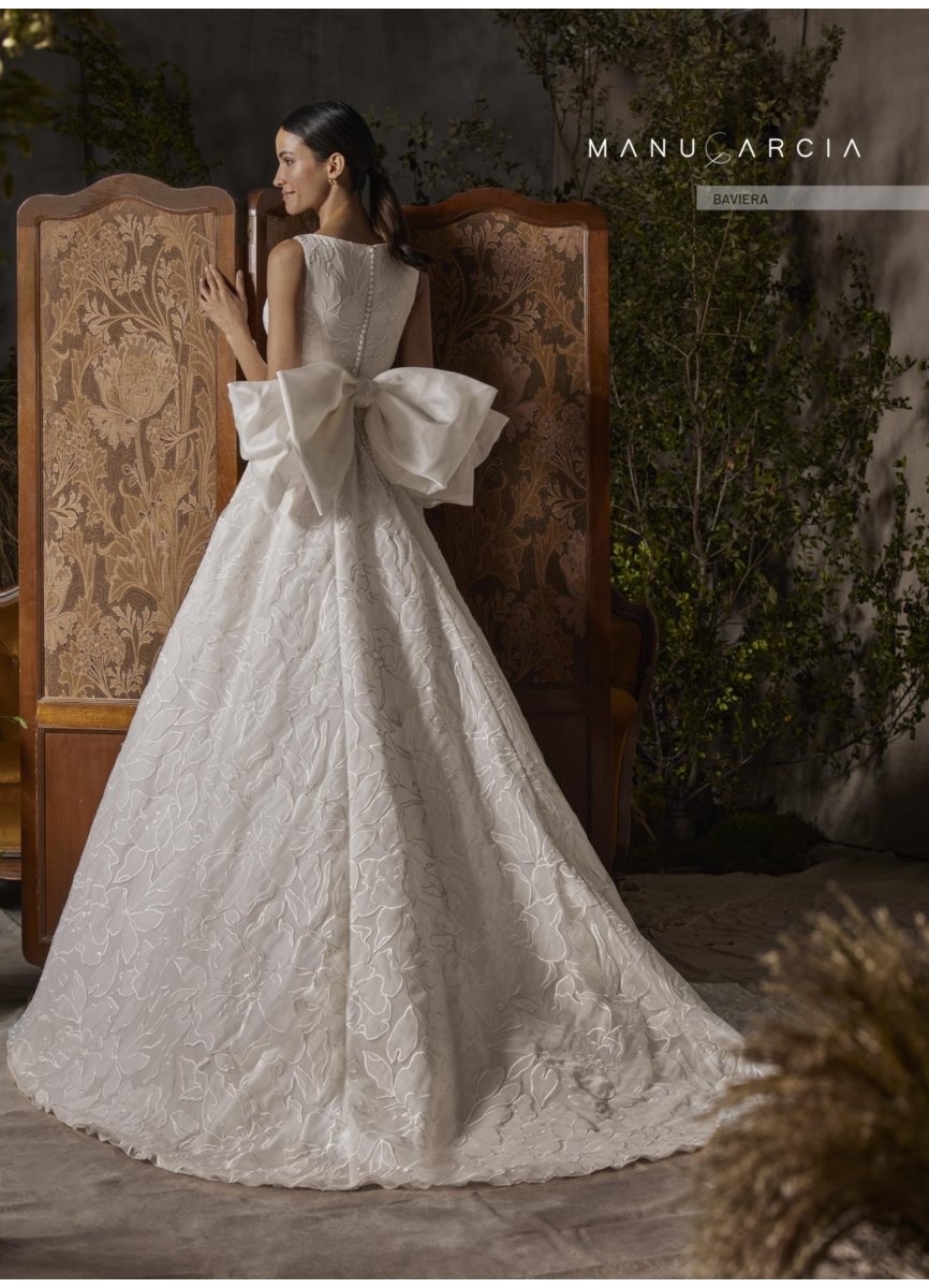 VESTIDO ORGANZA BORDADA